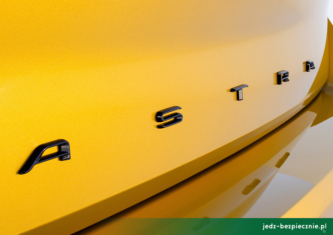 Premiera tygodnia - Opel Astra VI (L) - Astra klapa bagażnika